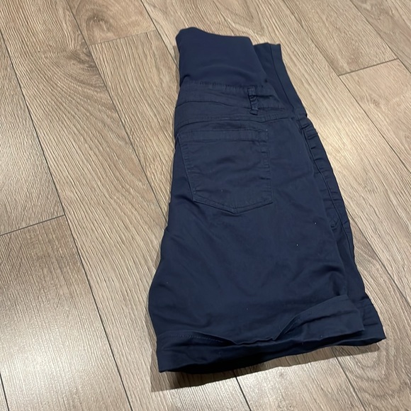 Lot of 2 - summer maternity bottoms - Picture 5 of 5